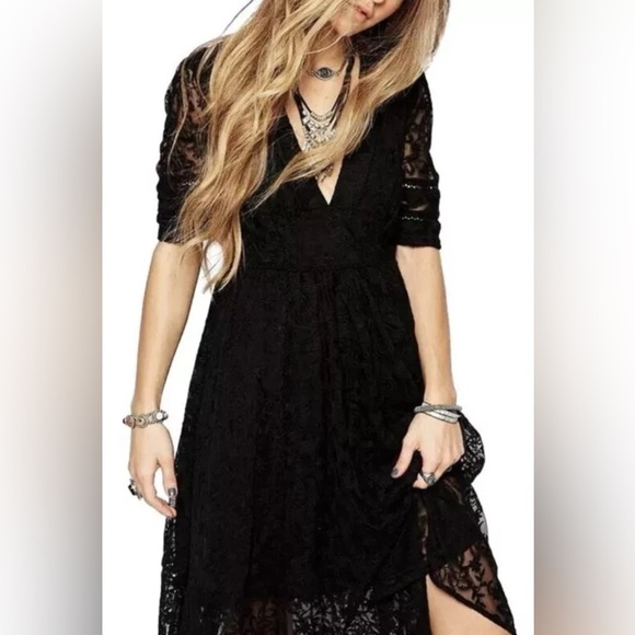 Free People Black Mountain Laurel Lace Fit & Flare Midi Dress Size 2 NWOT - Picture 1 of 12